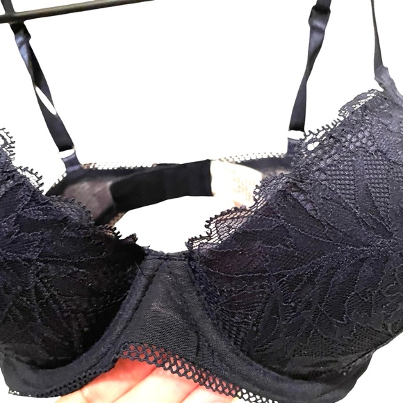 Calvin Klein Bra Navy Blue Lace Push-up Size 32D Pretty! - Picture 2 of 6